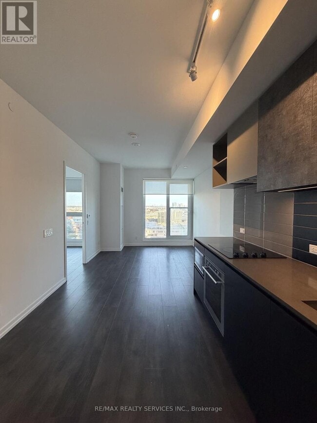 Photo du bâtiment - 1000 Portage Pkwy