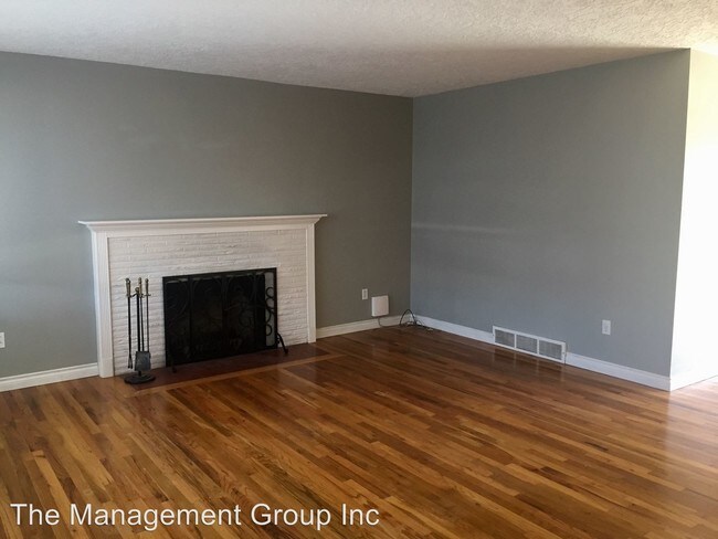 Building Photo - 3 br, 1.5 bath House - 8715 NE 27th Avenue