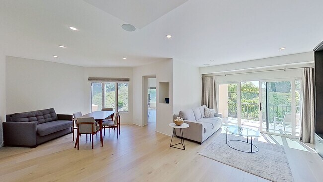 Building Photo - Condo in 55+ Community in Beautiful SB Hills