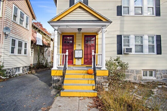 Building Photo - 130 Grove St