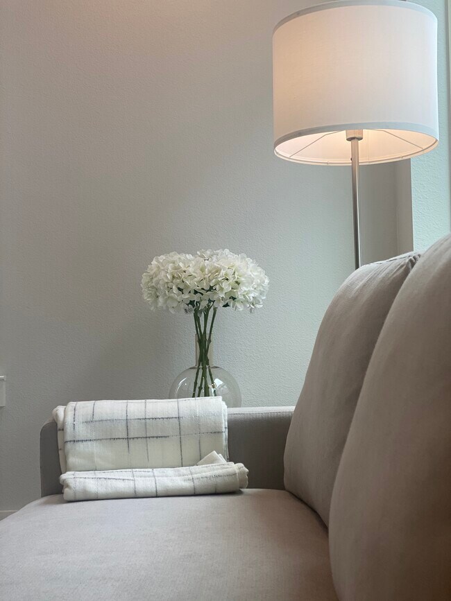 Sala de estar - 1802 Deacon Hl Ct