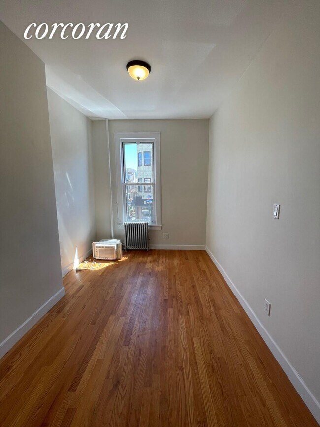 Foto del edificio - 685 Humboldt St