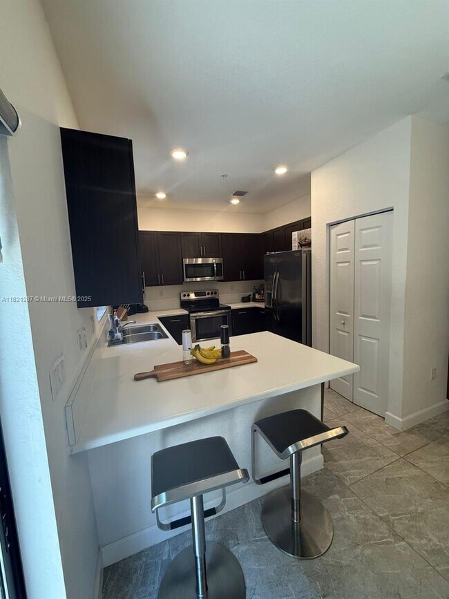 Foto del edificio - 152 SW 185th Way