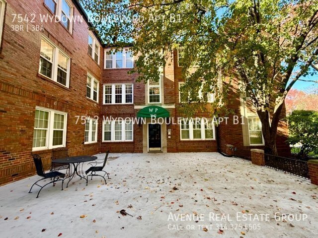 Primary Photo - Charming 3-Bedroom Apartment in Prime Clay...