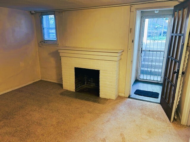 ;sala de estar - 1891 S Pennsylvania St