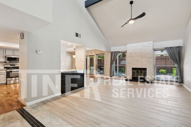 Building Photo - 7905 Sawgrass Cir