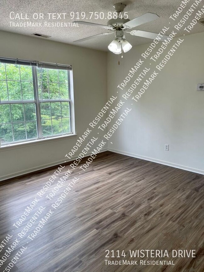 Building Photo - 2114 Wisteria Dr
