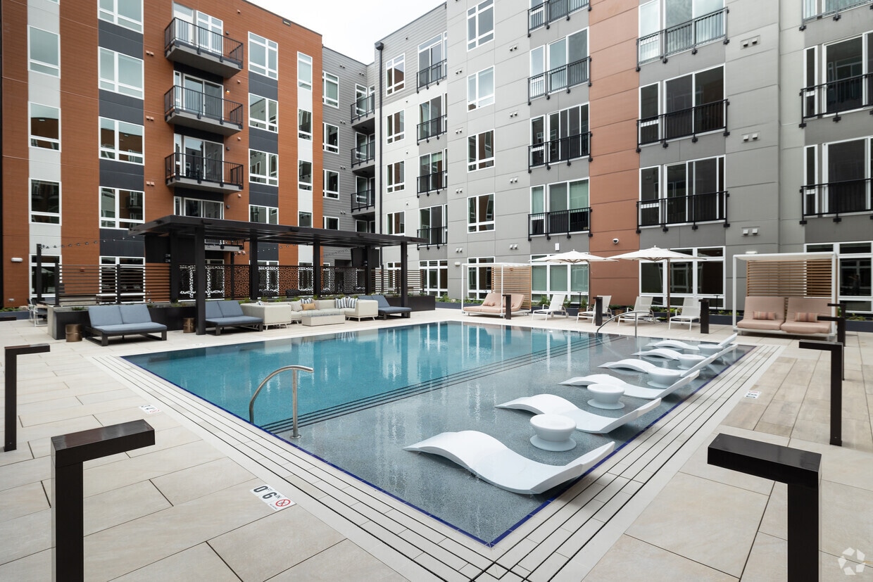 Foto principal - Bemiston Place Apartments