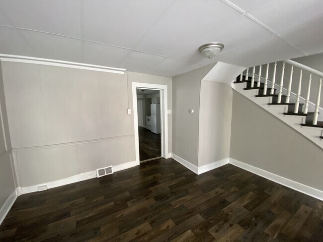 Foto del edificio - 338 S Duke St