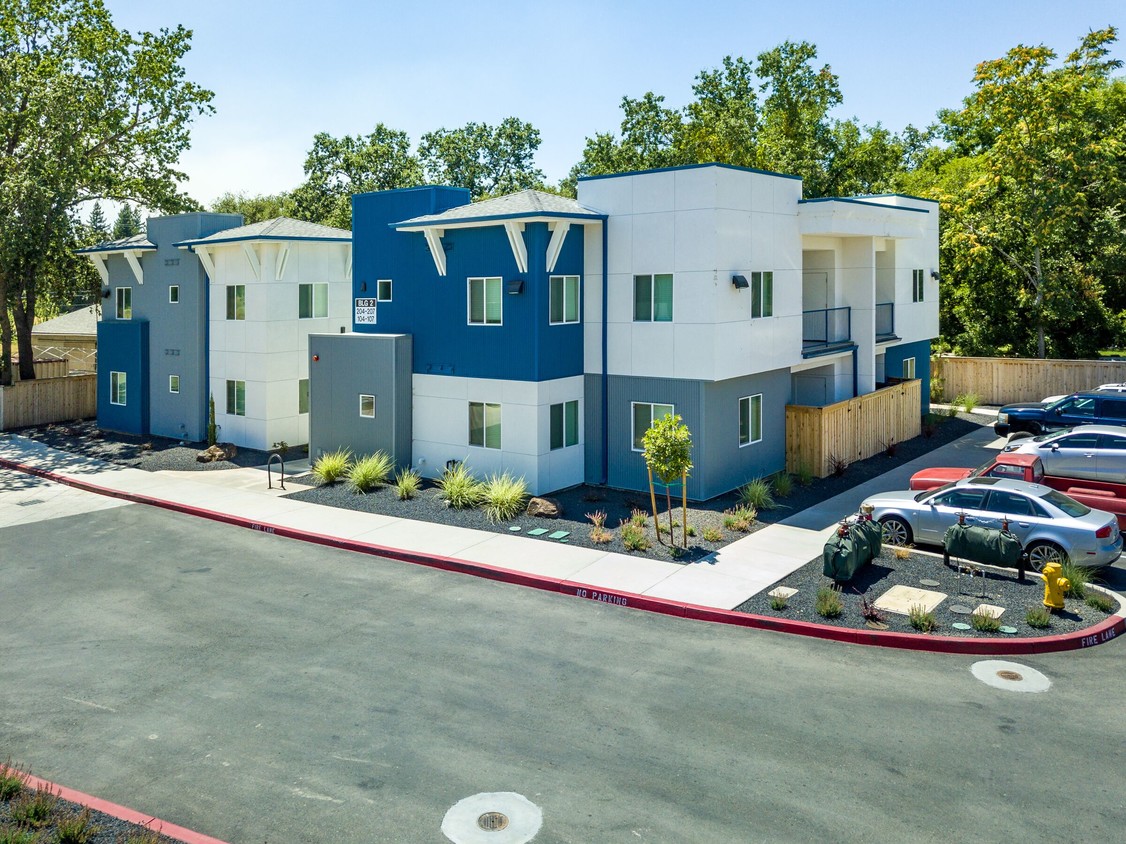Foto principal - 2160 Humboldt Rd