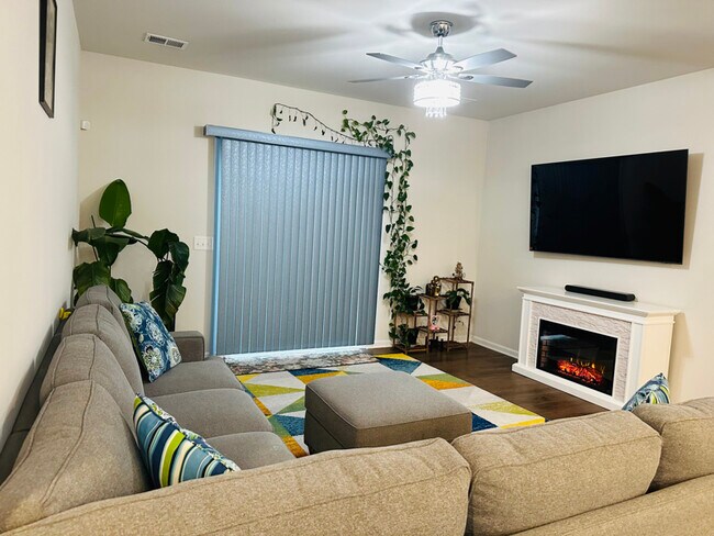 Foto del edificio - 5819 Soft Shell Dr