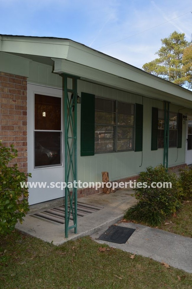 Building Photo - 7 Loquat Ct
