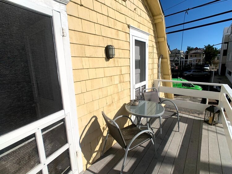 Primary Photo - 321 Wesley Ave