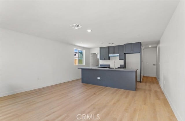 Foto del edificio - 703 W 80th St