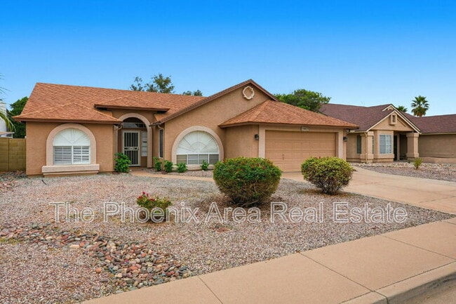 Foto del edificio - 4425 E Douglas Ave