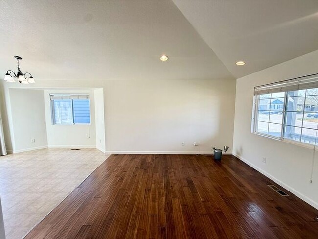 Foto del edificio - Well Maintained 4 Bed, 3 Bath Home in Anderson Farm!