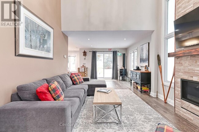 Photo du bâtiment - 110 Fairway Ct