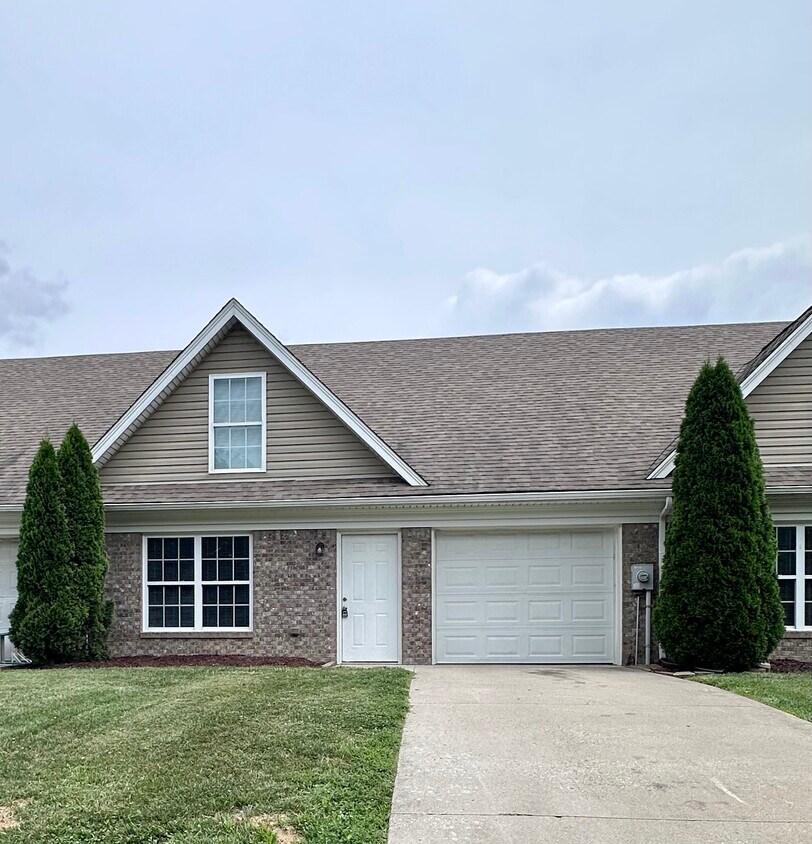 Photo - 236 College St (Mount Washington, KY)