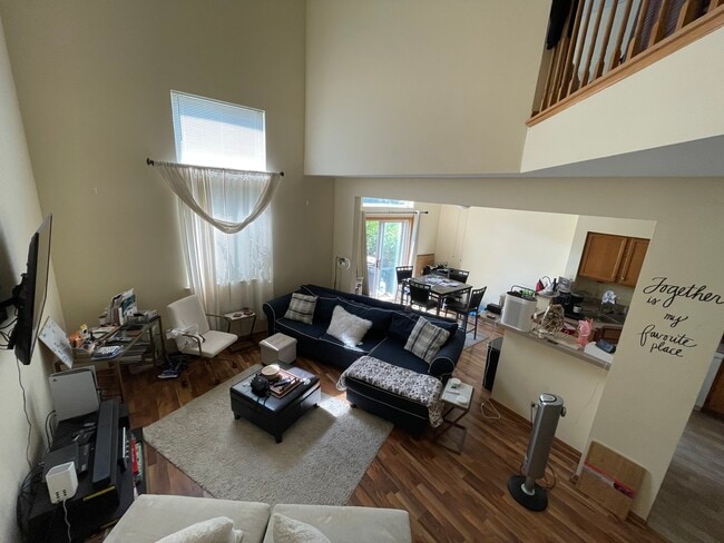 Building Photo - 1131 Grand Lake Ct