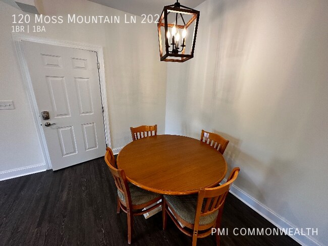Building Photo - 120 Moss Mountain Ln