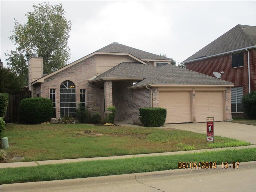 Primary Photo - 1365 Daffodil Ln