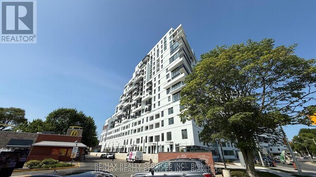 Photo du bâtiment - 1050 Eastern Ave
