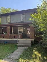 Building Photo - 3709 N Kenwood Ave