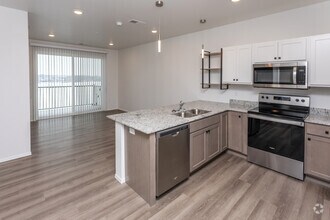 2BR, 2BA - 977SF - The Crimson - Residential
