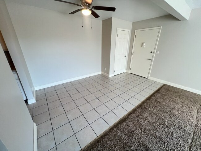 Building Photo - 4401 S 27th St