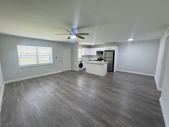Foto del edificio - 4160 21st St
