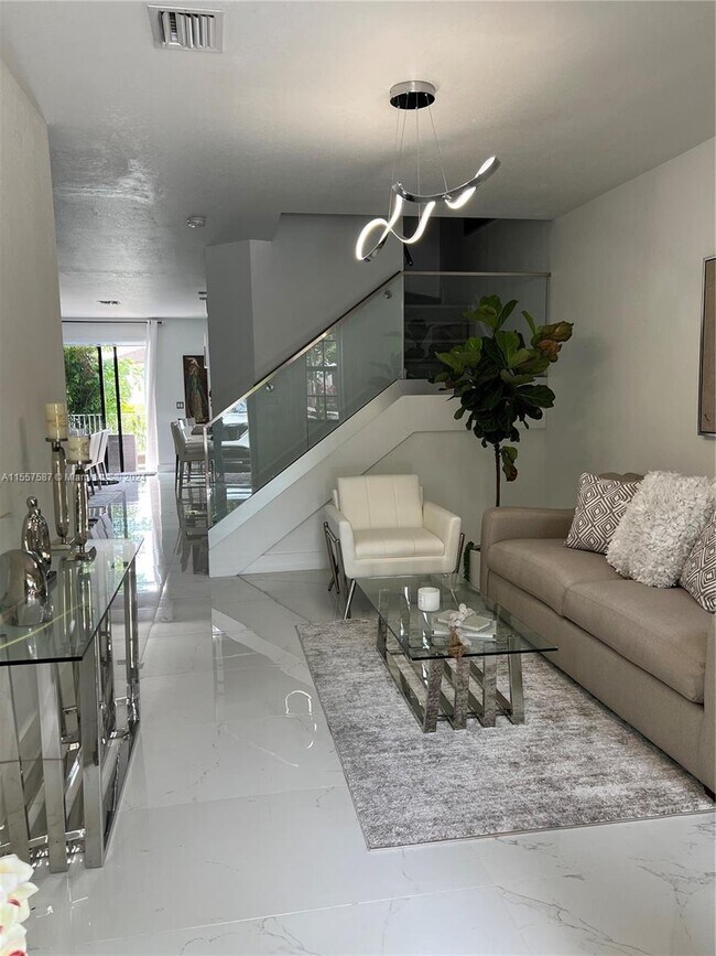 Foto del edificio - 9336 W 34th Ct