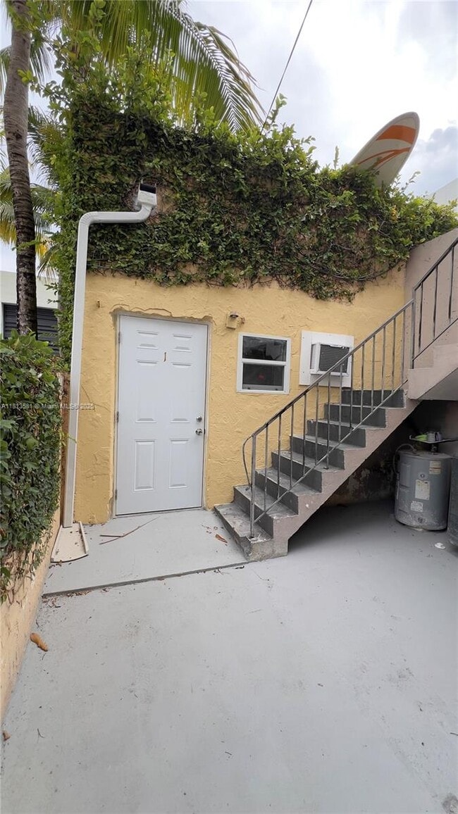 Building Photo - 1845 Bay Rd