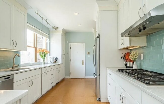 Foto del edificio - 327 Saint Paul St