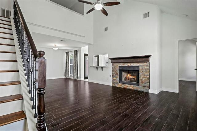 Foto del edificio - 613 Dover Ct