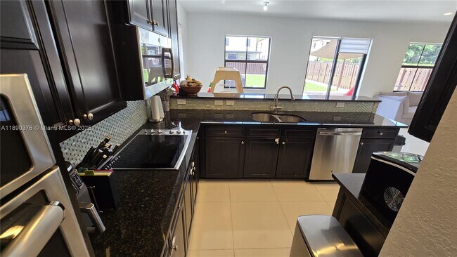 Foto del edificio - 10032 NW 87th Terrace