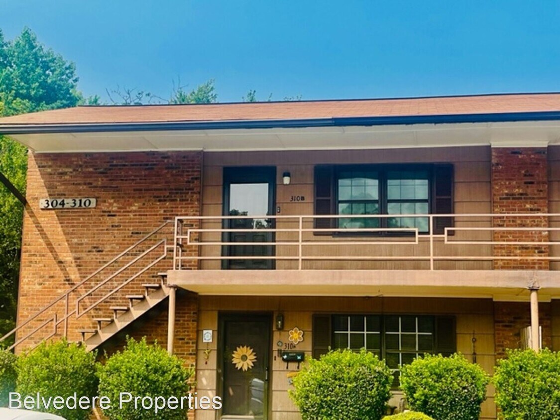 310 S Cherry St, Kernersville, NC 27284 House Rental in Kernersville