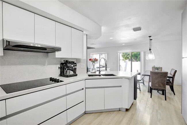 Foto del edificio - 5326 SW 126th Ave