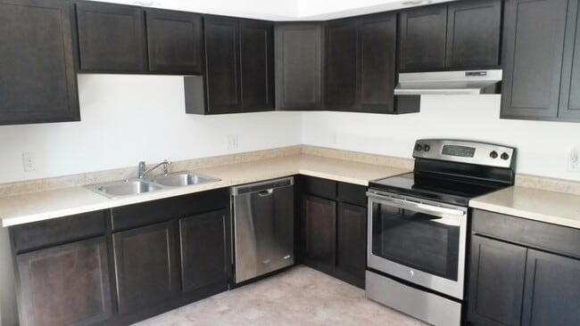 Building Photo - 2503 Myers Ct