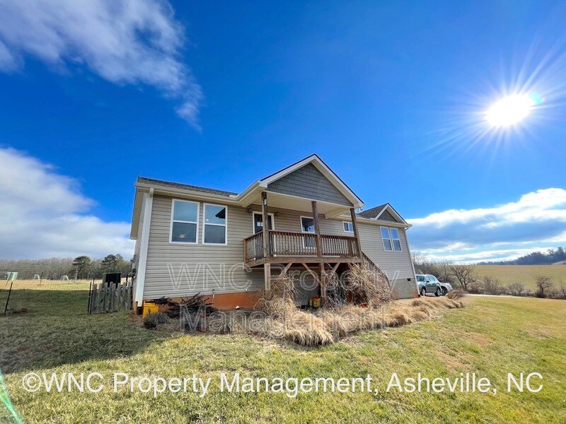 823 Old NC 20 Hwy, Alexander, NC 28701 House Rental in Alexander, NC