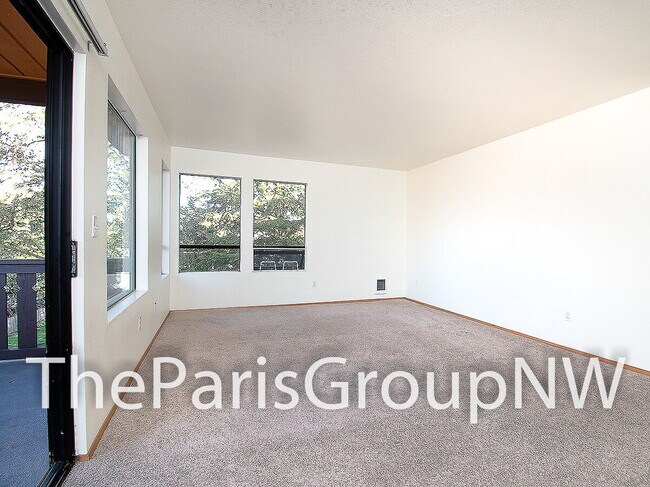 Building Photo - Big & Beautiful South Seattle 2BR/2BA