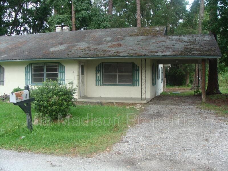 4 Broughton St, Bloomingdale, GA 31302 Condo for Rent in Bloomingdale