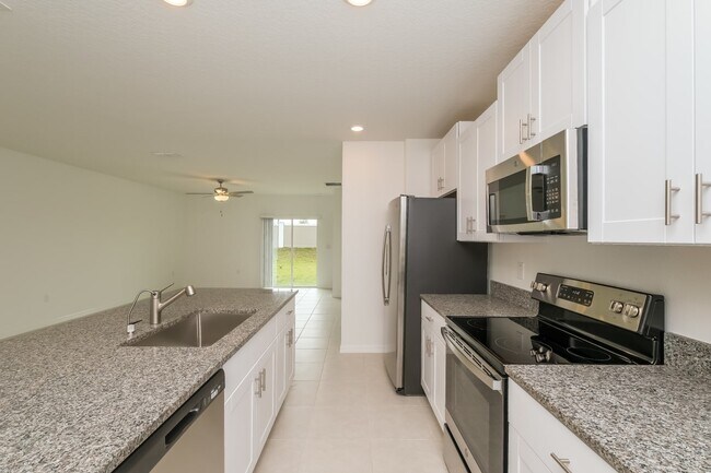Building Photo - 11042 Radiant Shore Loop
