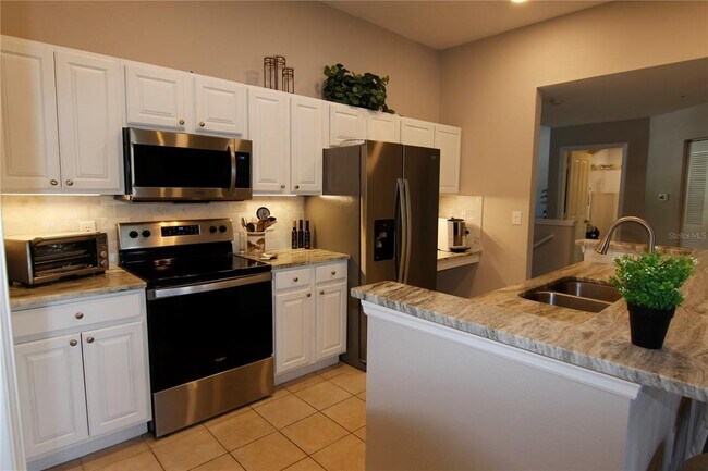 Building Photo - 11819 Estates Club Dr