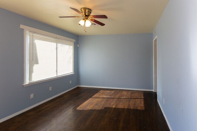 Foto del edificio - Cute 2 bed, 1 bath home near Air Depot & I-40