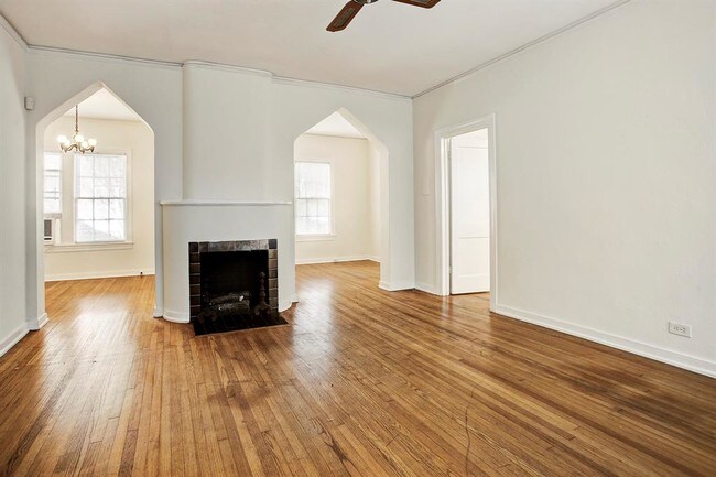 Building Photo - 4408 Yoakum Blvd