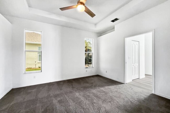 Foto del edificio - 2227 N Creek Ct