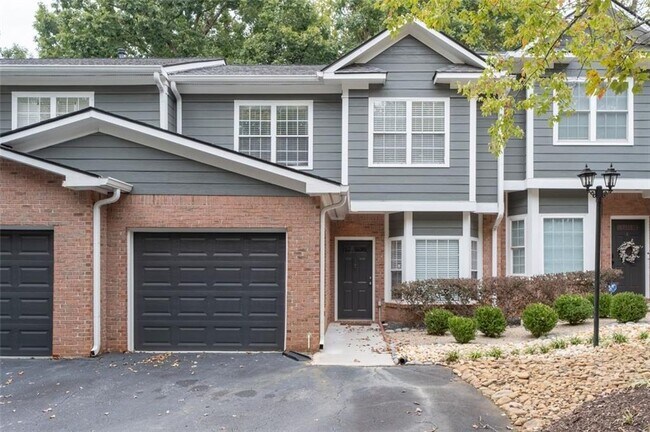 Foto del edificio - 2680 Pine Tree Rd NE