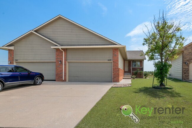 Foto del edificio - 2409-2411 E Coolwater St Duplex