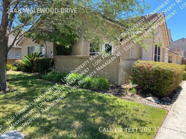 Foto del edificio - 2448 Inglewood Dr