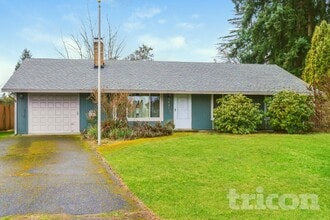 Building Photo - 7420 NE 62nd Ave